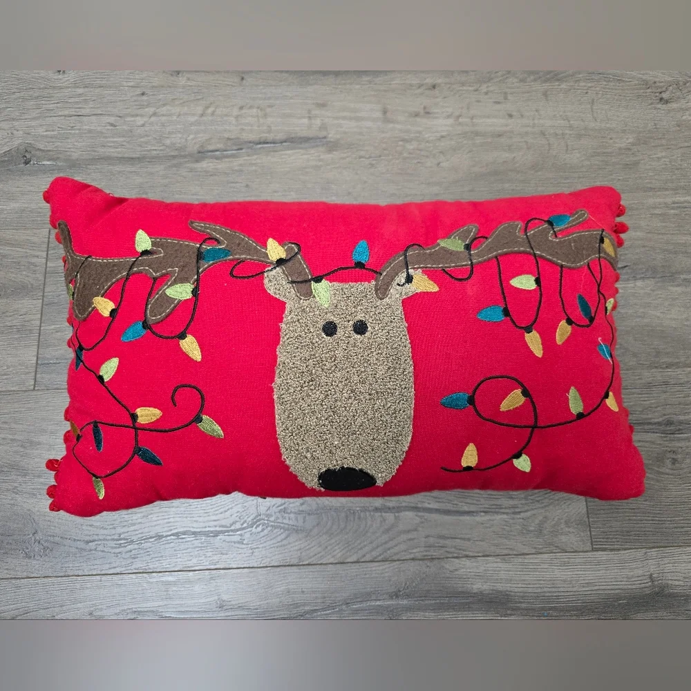 Pier 1 Reindeer Christmas Light Accent Pillow Holiday Decor